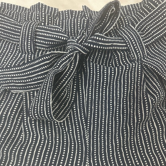 pattern shorts - Picture 2 of 3